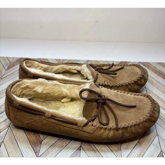 UGG Dakota Chestnut Suede Shearling Slip On Moccasin Slippers Brown Women Size 9 - Picture 11 of 13